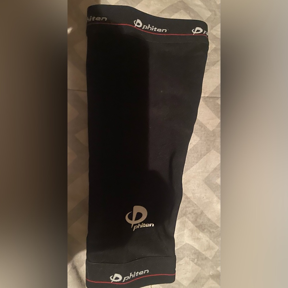 “PHITEN” ARM COMPRESSION SLEEVE